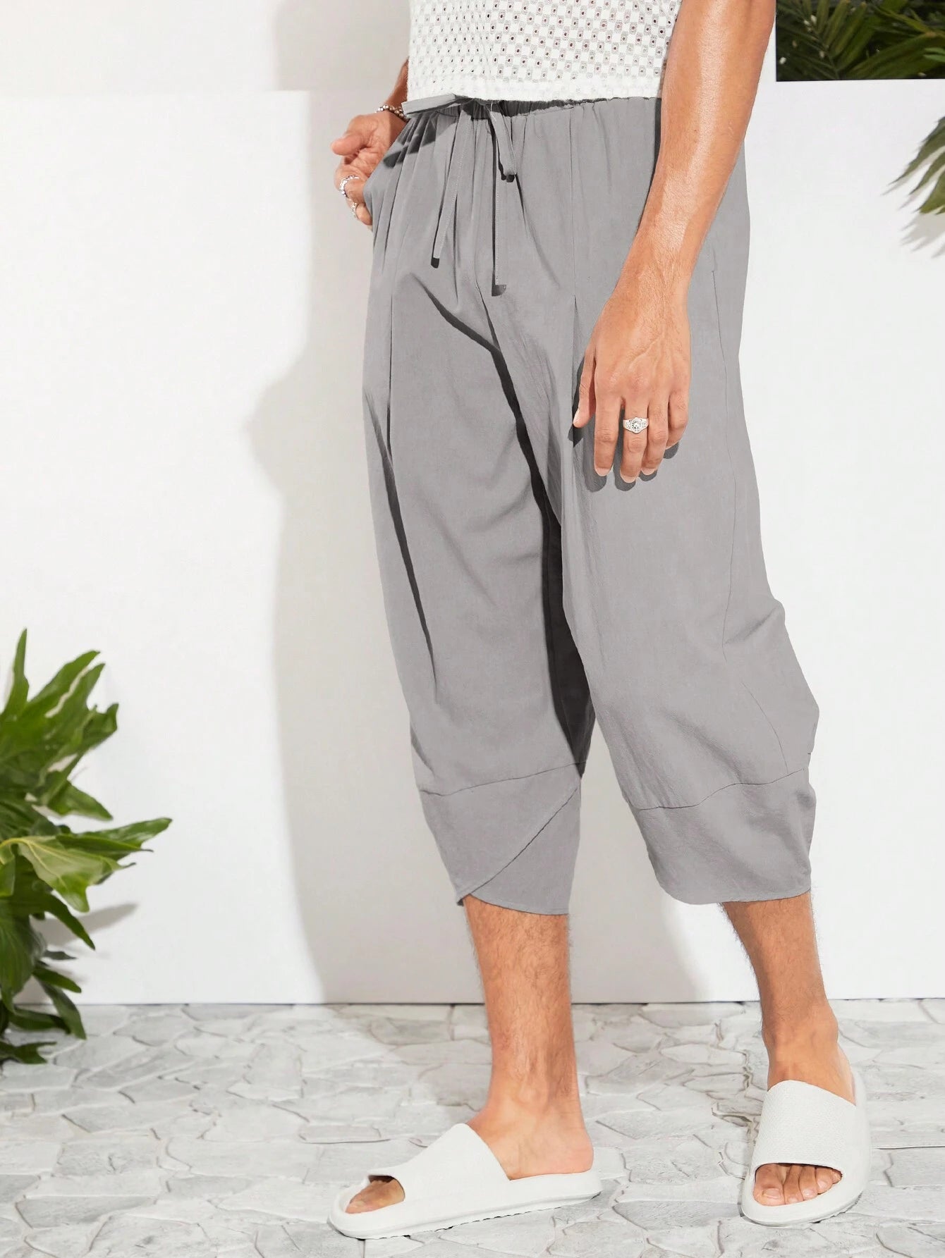 Manfinity VCAY Men Cotton Tie Waist Tulip Hem Capri Pants